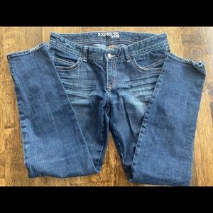 Skinny Express Jeans Size 8, with side zippers on cuffs